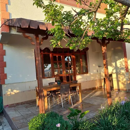 By The With Garden Villa *